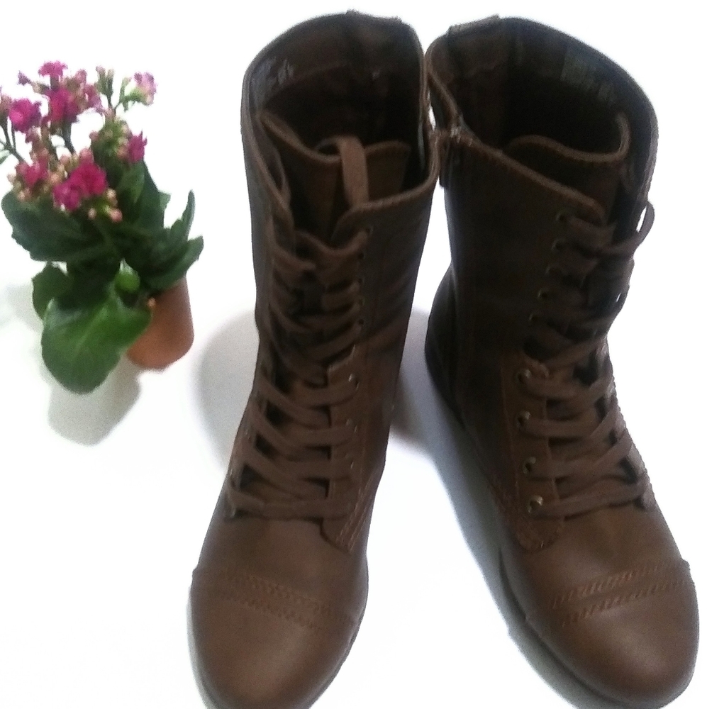 Pick 3/$15!! Time and True Boots 💚 NWOT